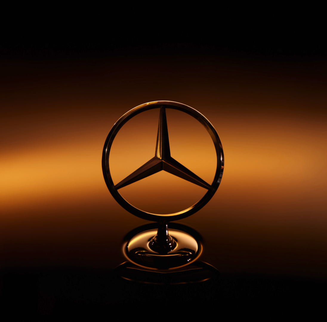 SMALL_圖1：Mercedes-Benz 再度榮獲 2021 全球最有價值豪華汽車品牌